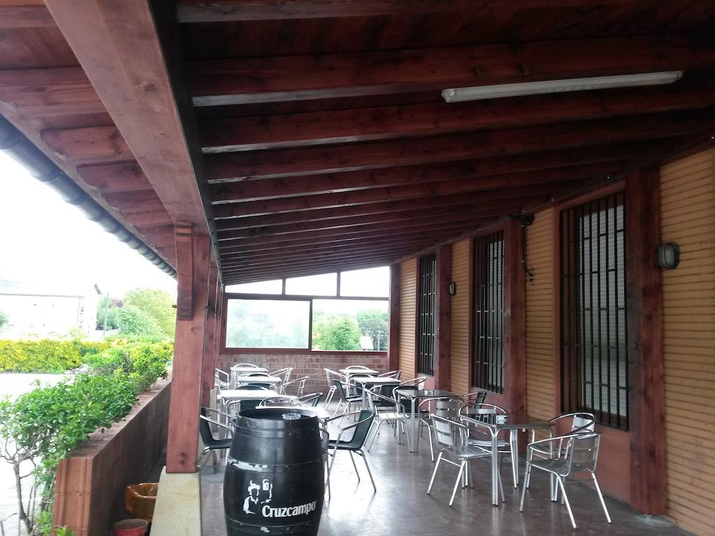 Pension Bide-Ondo Amorebieta-Etxano Exterior photo